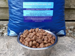 Trusty Dog Food Dog Food – Trusty Chicken & Potato Grain Free – 15KG