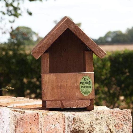Wiggly Wigglers bird box. Mothers Day gift ideas at Love Our Shops UK shopping directory for independent shops online in the UK.