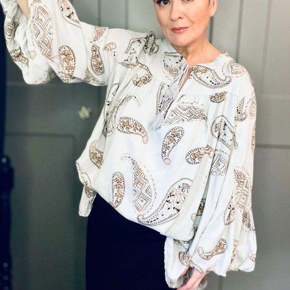 Belle Modelle Paisley Puff Sleeve Tunic Top
