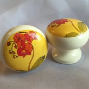 Surface Candy Orchid Knob